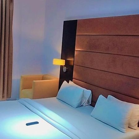 Axor Hotel & Suites Lekki Extérieur photo